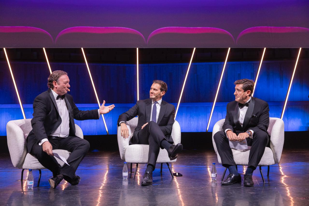 ALIA encumbra la logística aragonesa en una gala multitudinaria por su 15º  aniversario | ALIA - Clúster Logístico Aragón